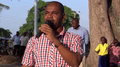 Kisauni MP Ali Mbogo addressing residents 